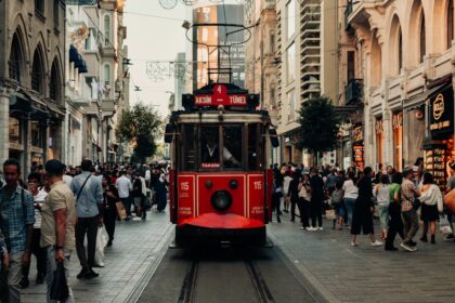 Aksaray Ulaşım ve Konaklama Rehberi: Nasıl Gidilir, Nerede Kalınır